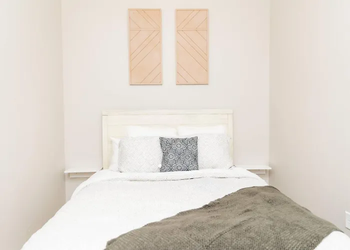 The Magnolia Apartment *